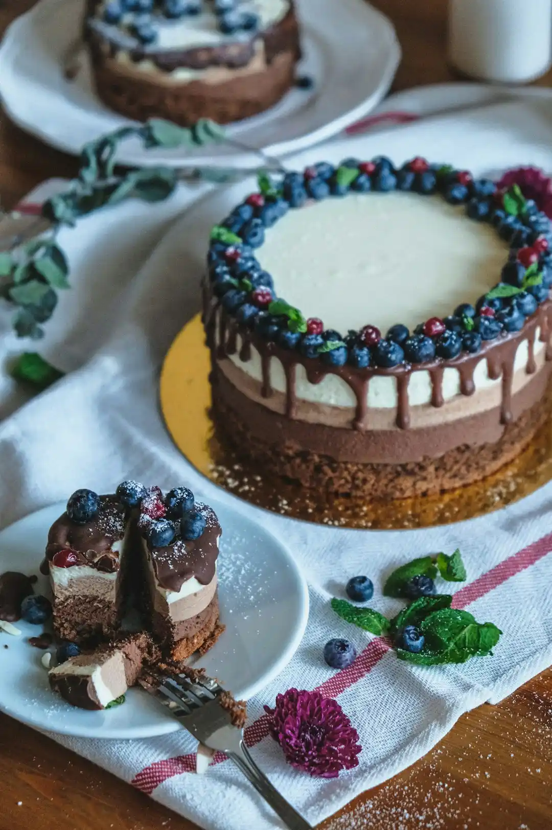 chocolate mousse chiffon cake -- Tips and Variations chocolate mousse chiffon cake