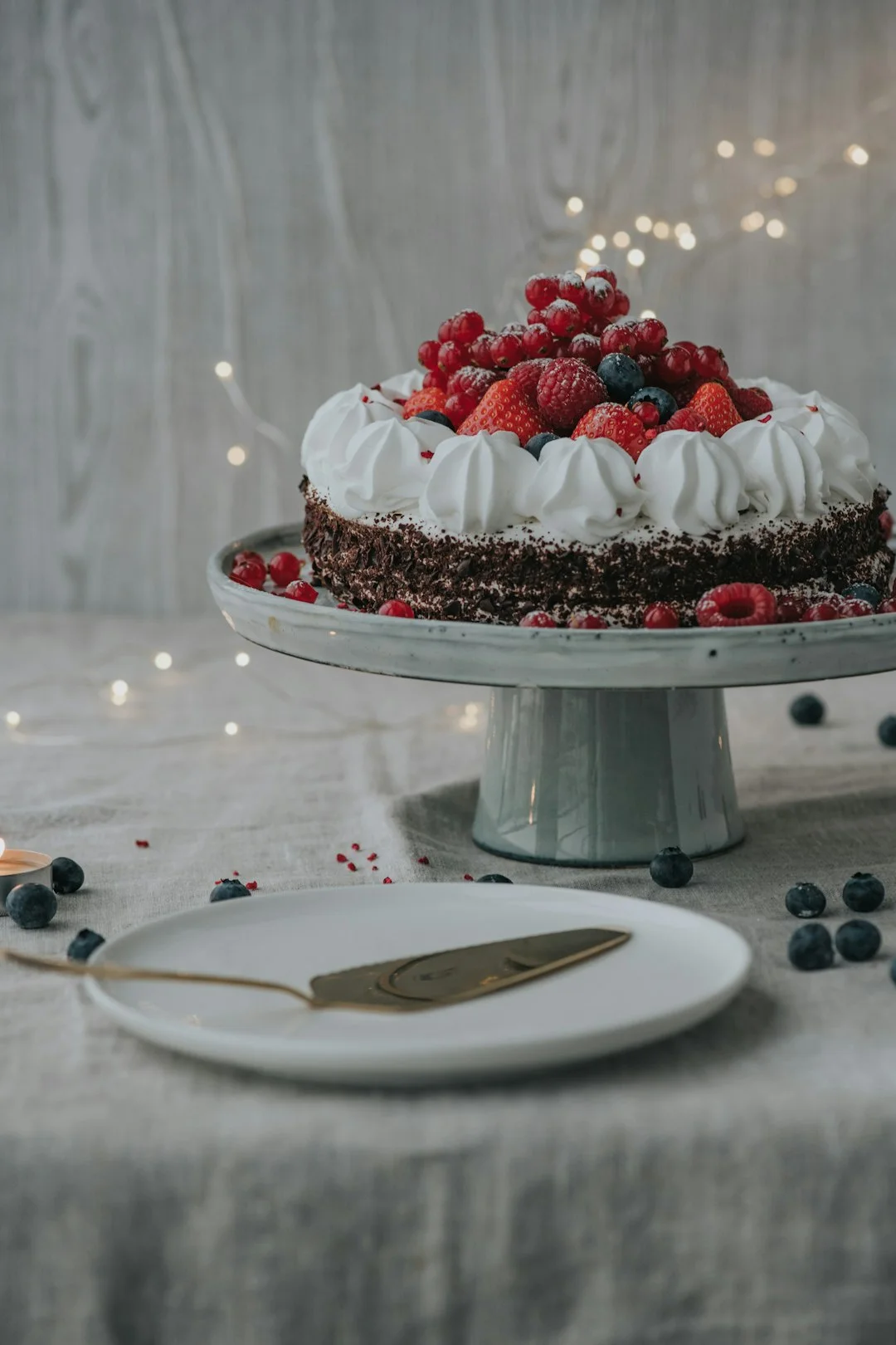berry chantilly cake