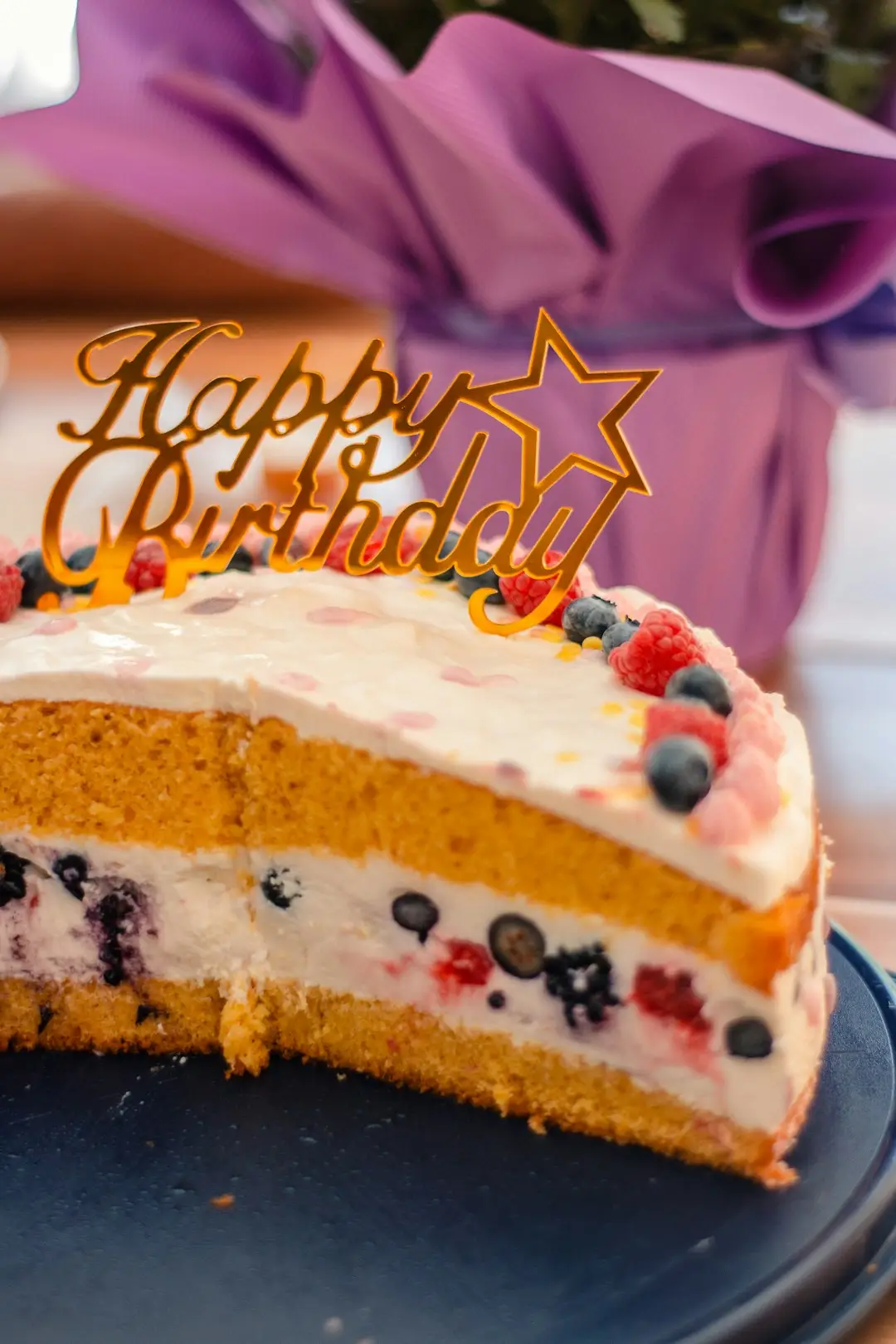 berry chantilly cake