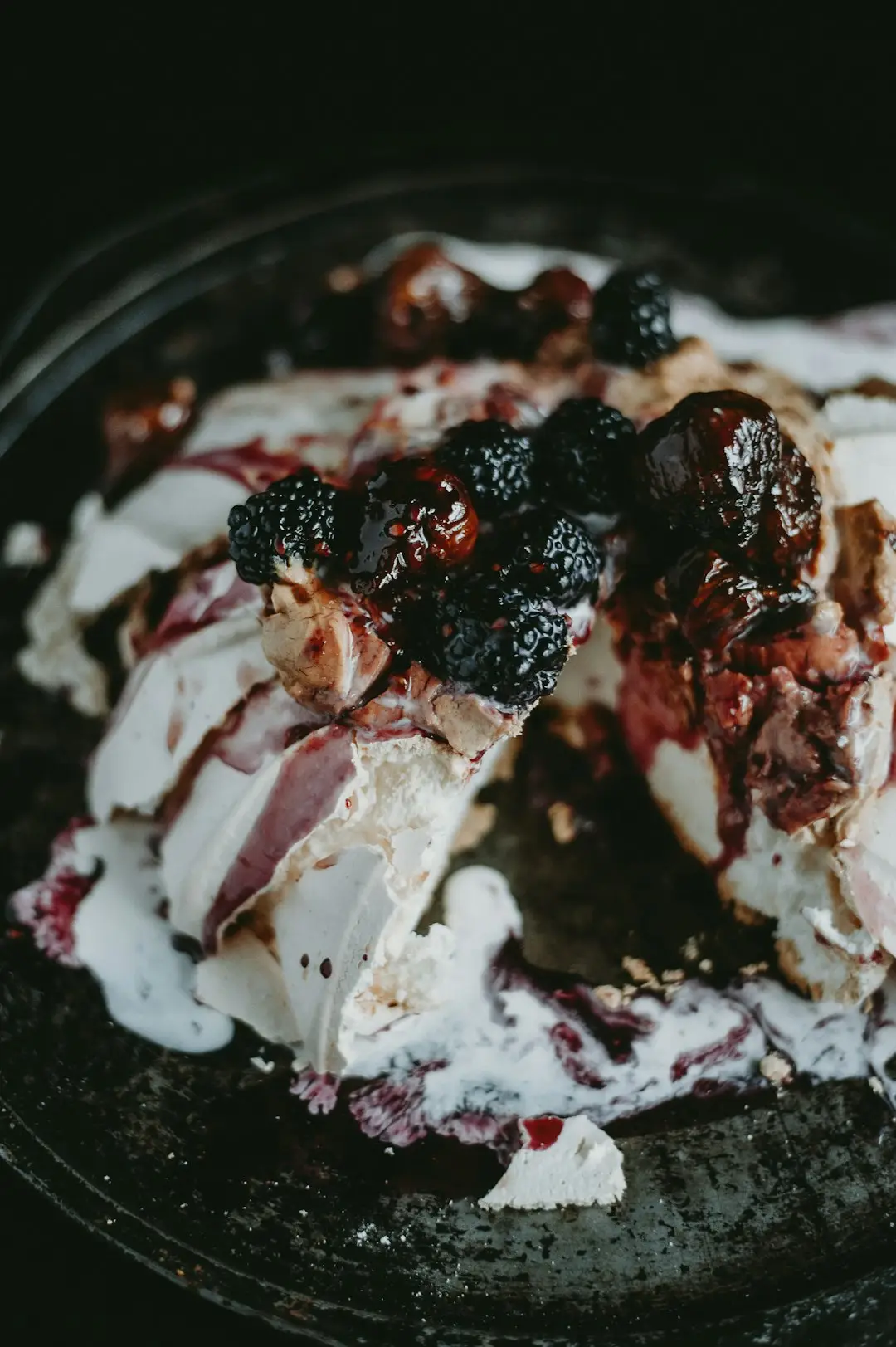 berry chantilly cake