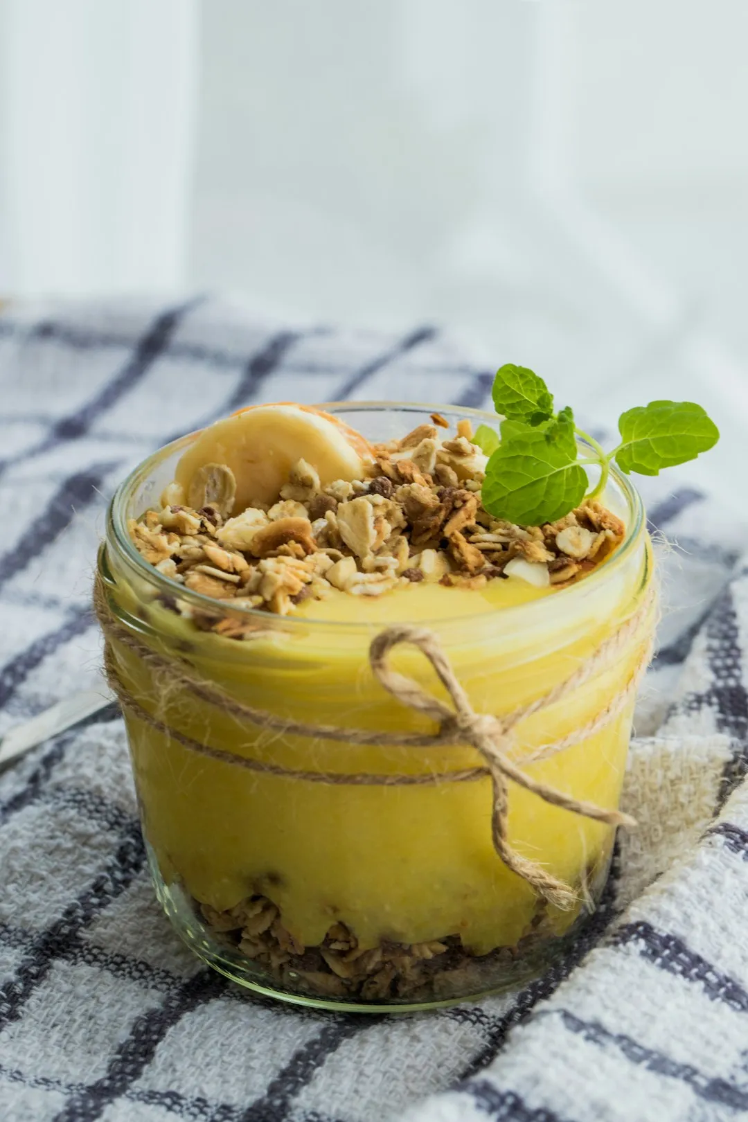 no bake mango cheesecake cups