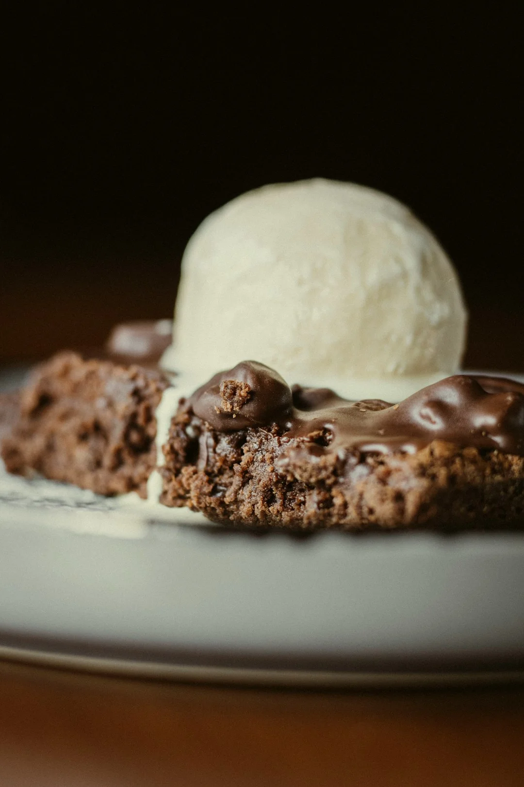 single serve hot fudge chocolate cake -- The Magic of Single Serve Desserts single serve hot fudge chocolate cake