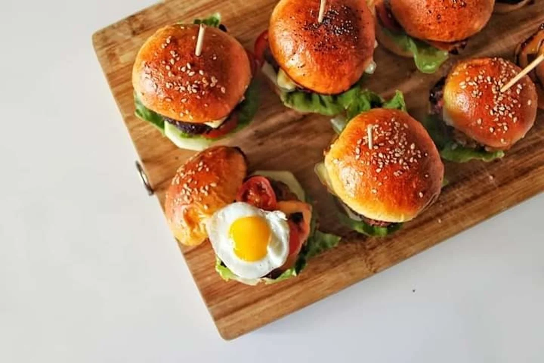 the best nashville hot chicken sliders